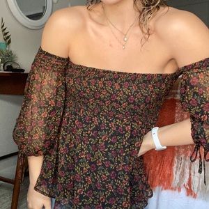 American Eagle off the shoulder top
